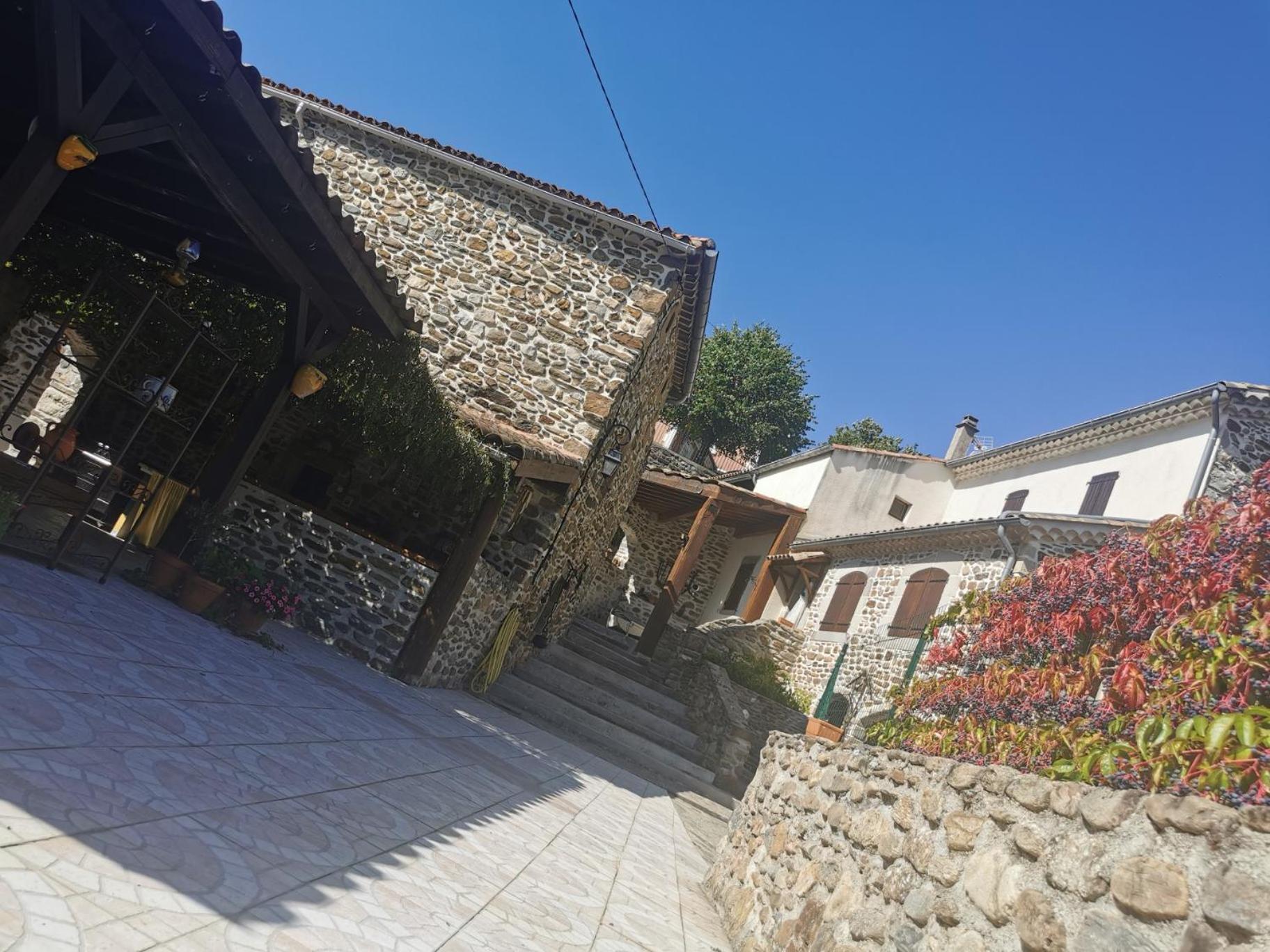 Mes Maisons Gardoises, Two Gites Sleeping 13 With Two Private Pools, Kids Room, Laundry, Disco, Free Wifi, Linen And Dog'S Are Welcome Gagnières Екстериор снимка