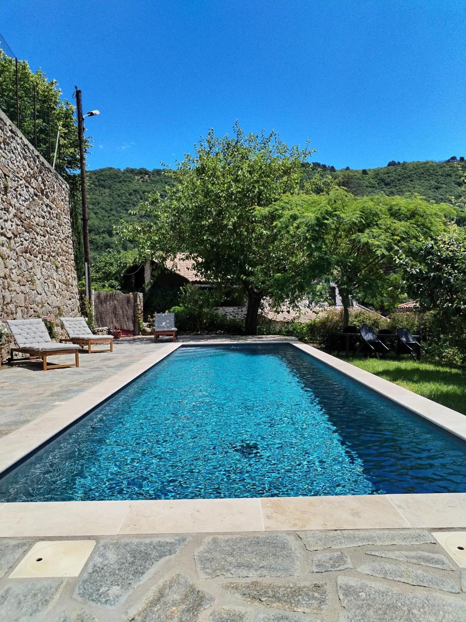 Mes Maisons Gardoises, Two Gites Sleeping 13 With Two Private Pools, Kids Room, Laundry, Disco, Free Wifi, Linen And Dog'S Are Welcome Gagnières Екстериор снимка